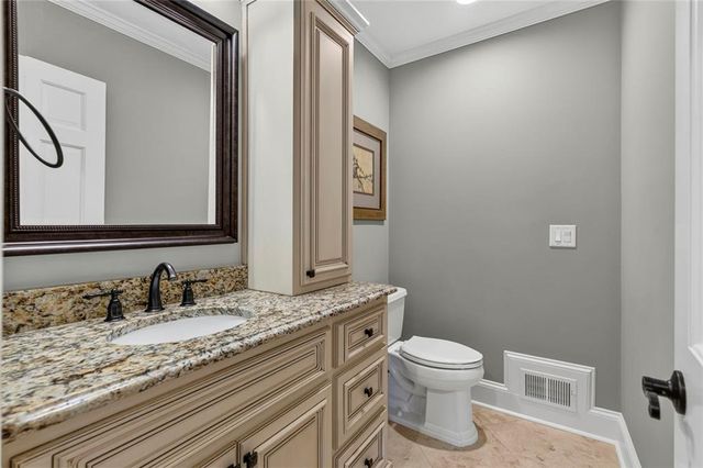 6576 Yacht Club Road, Flowery Branch, GA 30542