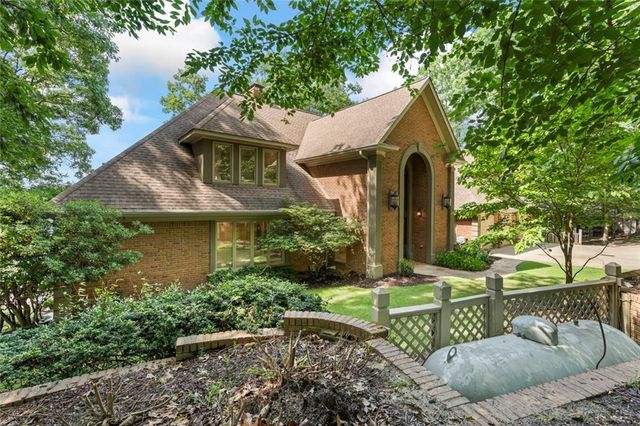 6576 Yacht Club Road, Flowery Branch, GA 30542