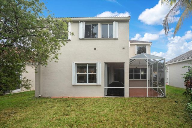 636 Sand Creek Cir, Weston, FL 33327