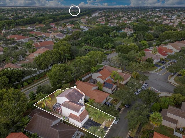 636 Sand Creek Cir, Weston, FL 33327