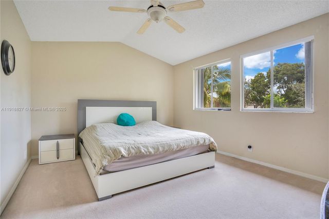 636 Sand Creek Cir, Weston, FL 33327