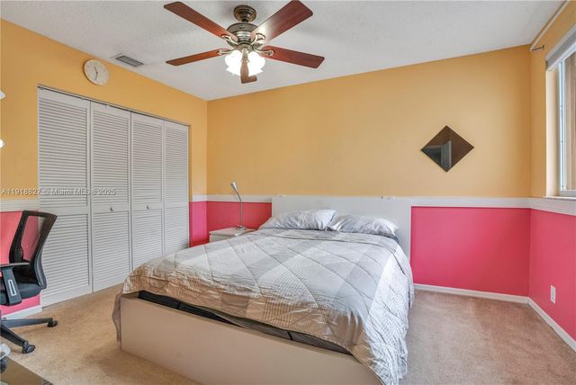 636 Sand Creek Cir, Weston, FL 33327