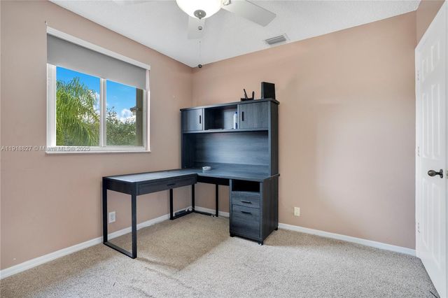 636 Sand Creek Cir, Weston, FL 33327