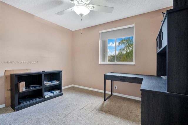 636 Sand Creek Cir, Weston, FL 33327