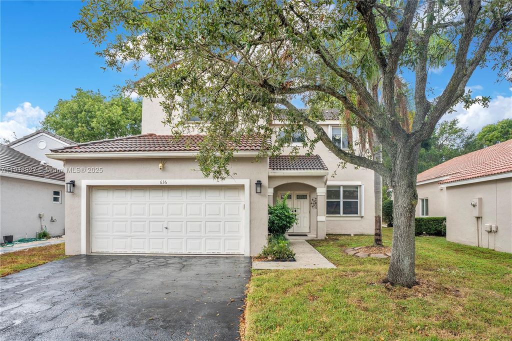 636 Sand Creek Cir, Weston, FL 33327