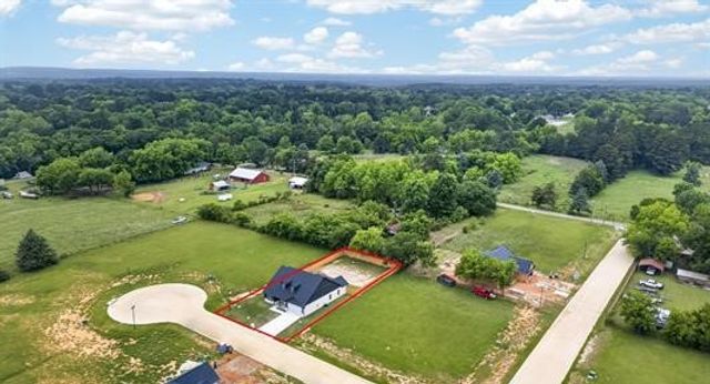 105 W Teal Drive, Troup, TX 75789