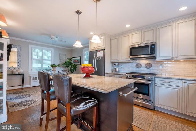 8505 LYNWOOD PL, Chevy Chase, MD 20815