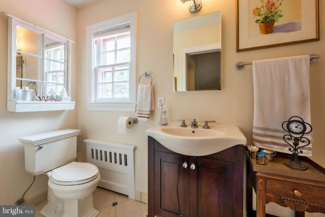 8505 LYNWOOD PL, Chevy Chase, MD 20815