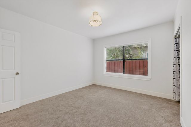 926 S Kennedy Avenue, Tyler, TX 75701