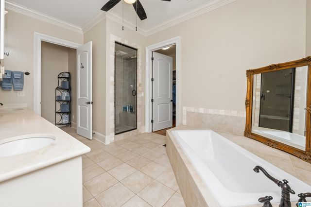 264 KRADLE KOVE, Talladega, AL 35160
