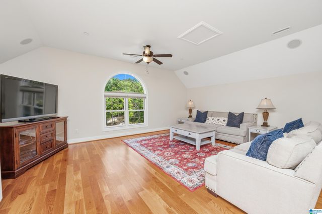 264 KRADLE KOVE, Talladega, AL 35160