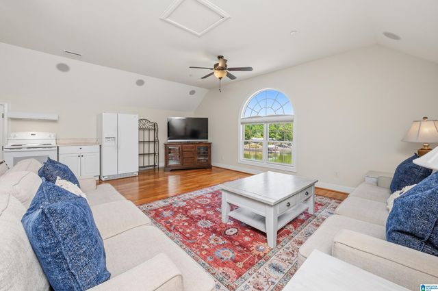 264 KRADLE KOVE, Talladega, AL 35160