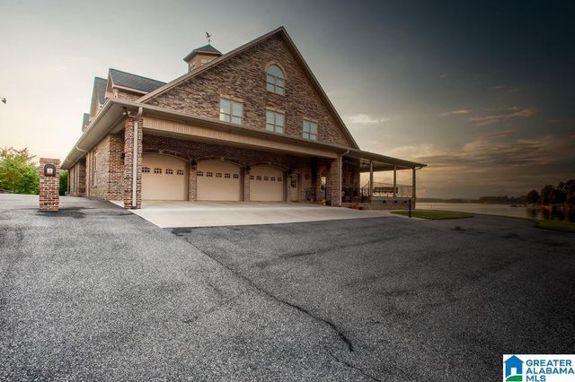 264 KRADLE KOVE, Talladega, AL 35160
