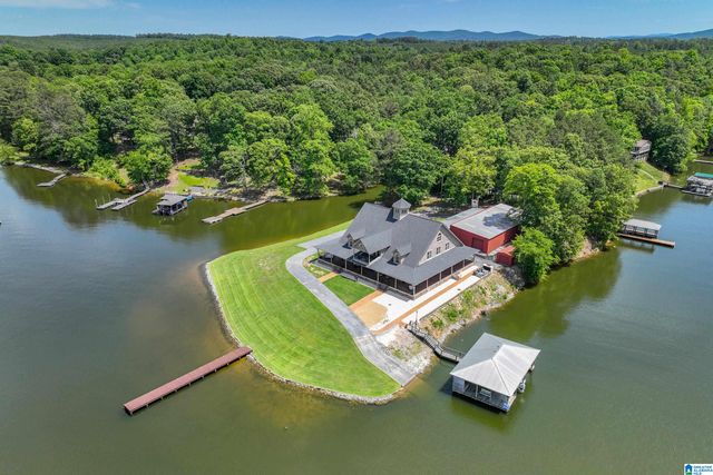 264 KRADLE KOVE, Talladega, AL 35160