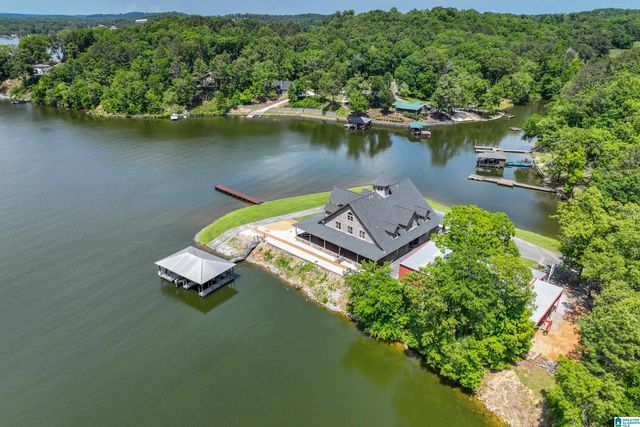 264 KRADLE KOVE, Talladega, AL 35160