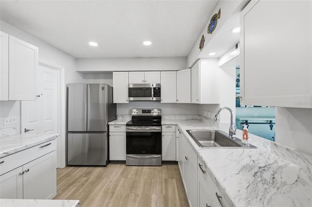 10823 CASA GRANDE AVENUE, Port Richey, FL 34668