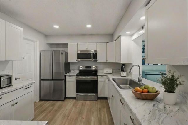 10823 CASA GRANDE AVENUE, Port Richey, FL 34668