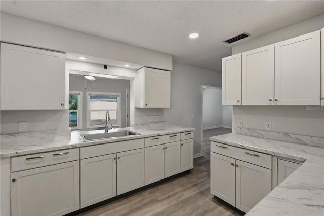 10823 CASA GRANDE AVENUE, Port Richey, FL 34668