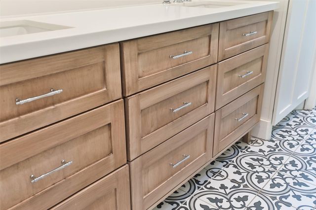 126 2nd Street, Sugar Land, TX 77498