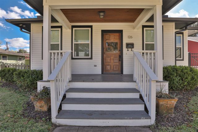 126 2nd Street, Sugar Land, TX 77498