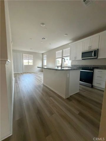 216 LOCKHART Way, West Covina, CA 91790