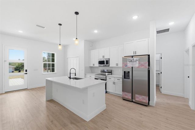 16596 SW 31ST CIRCLE, Ocala, FL 34473