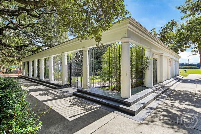 814 Drayton Street, Savannah, GA 31401