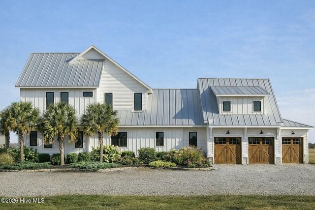 136 Stones Throw Lane, Wilmington, NC 28403