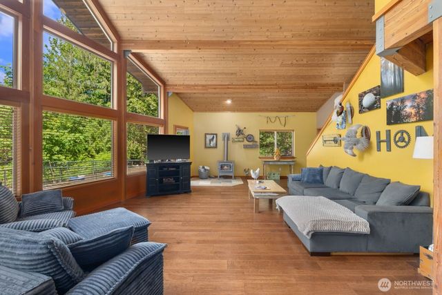 42813 Rivers Edge Court, Concrete, WA 98237