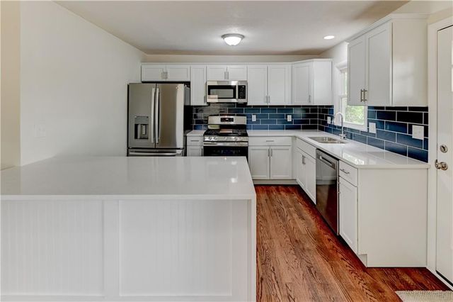 2820 Berry Lane, Independence, MO 64057