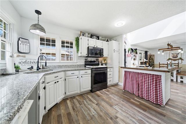 6777 Hockett Trail, Randleman, NC 27317