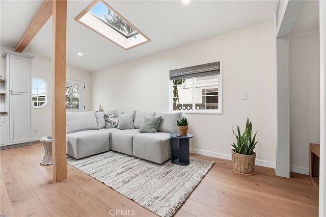 14 Cottonwood Lane, Seal Beach, CA 90740