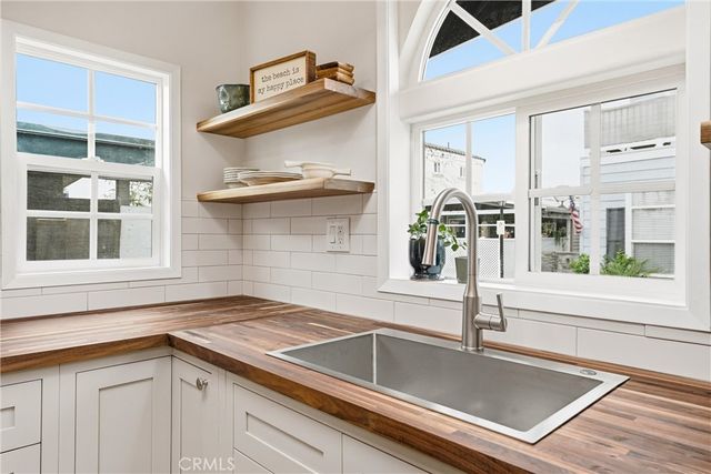 14 Cottonwood Lane, Seal Beach, CA 90740