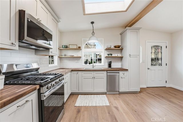 14 Cottonwood Lane, Seal Beach, CA 90740