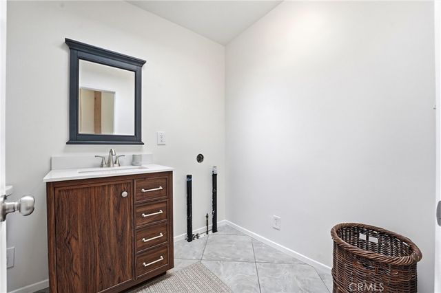14 Cottonwood Lane, Seal Beach, CA 90740