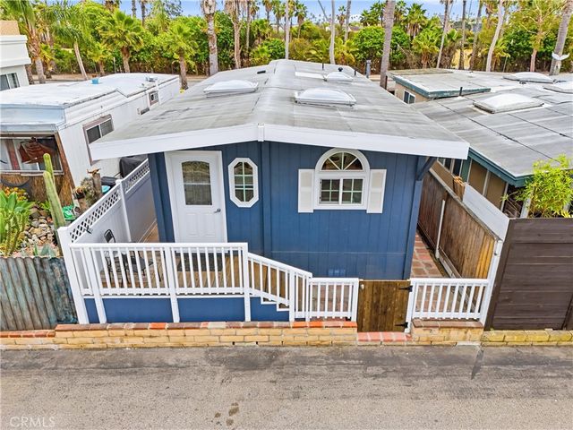 14 Cottonwood Lane, Seal Beach, CA 90740