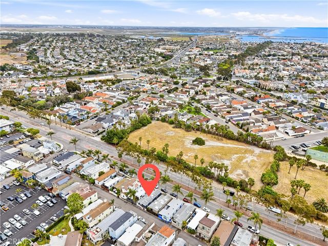 14 Cottonwood Lane, Seal Beach, CA 90740