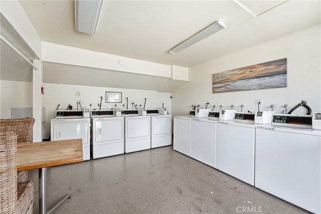 14 Cottonwood Lane, Seal Beach, CA 90740