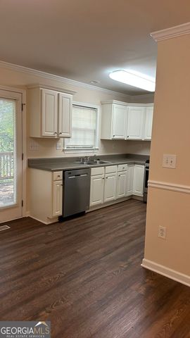 1934 Ivy Glen Drive SE, Smyrna, GA 30082