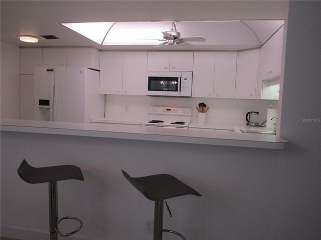 100 OAKMONT LANE 801, Belleair, FL 33756