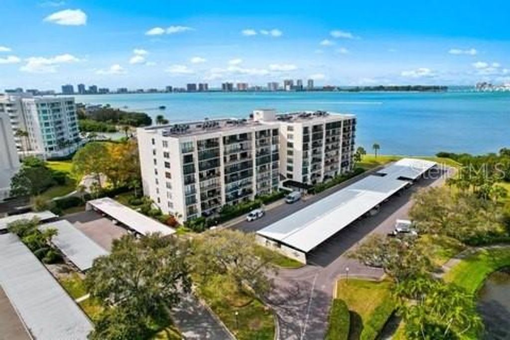 100 OAKMONT LANE 801, Belleair, FL 33756