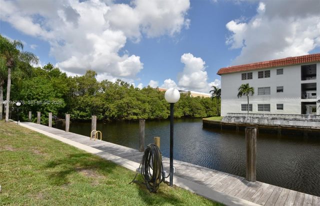 1401 NE 53rd St 106, Fort Lauderdale, FL 33334