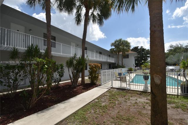 1401 NE 53rd St 106, Fort Lauderdale, FL 33334