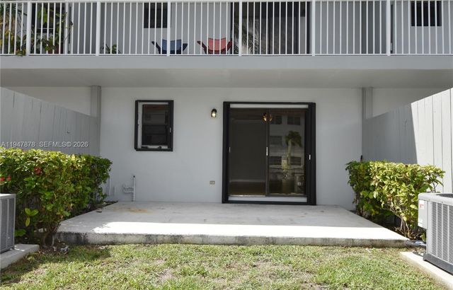 1401 NE 53rd St 106, Fort Lauderdale, FL 33334