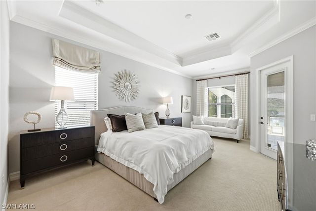 3369 Runaway LN, Naples, FL 34114