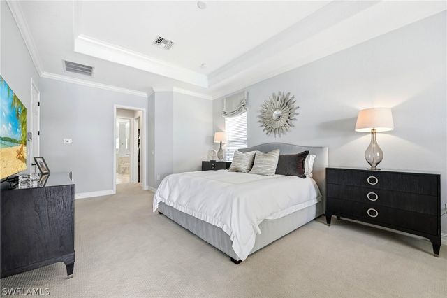 3369 Runaway LN, Naples, FL 34114