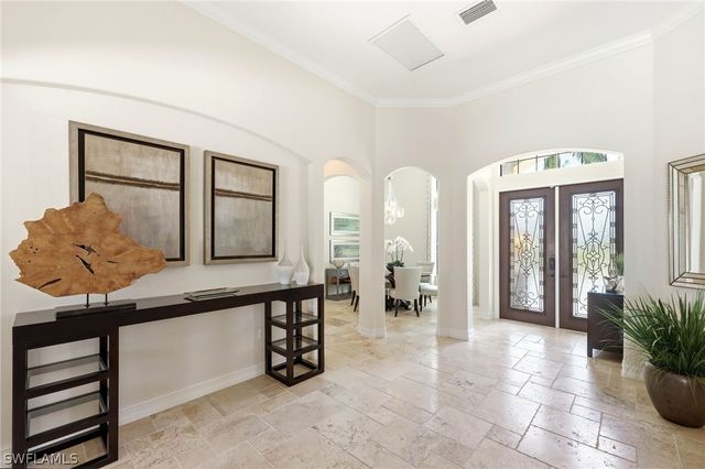 3369 Runaway LN, Naples, FL 34114