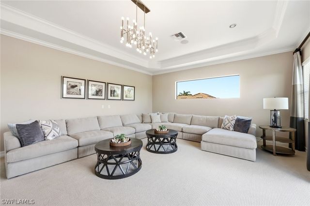 3369 Runaway LN, Naples, FL 34114