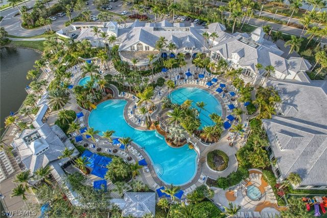 3369 Runaway LN, Naples, FL 34114