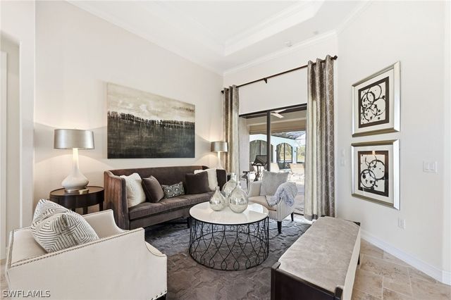 3369 Runaway LN, Naples, FL 34114